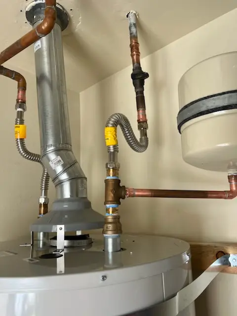 Water heater installation and plumbing repair in Kinross